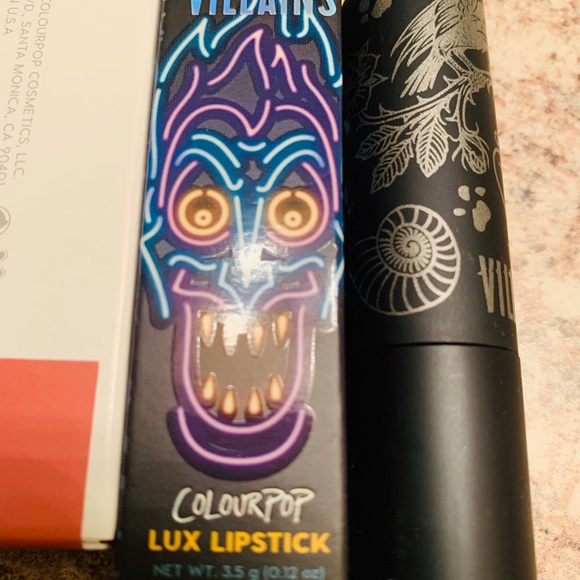 Colourpop Disney lipstick liner - Picture 4 of 4